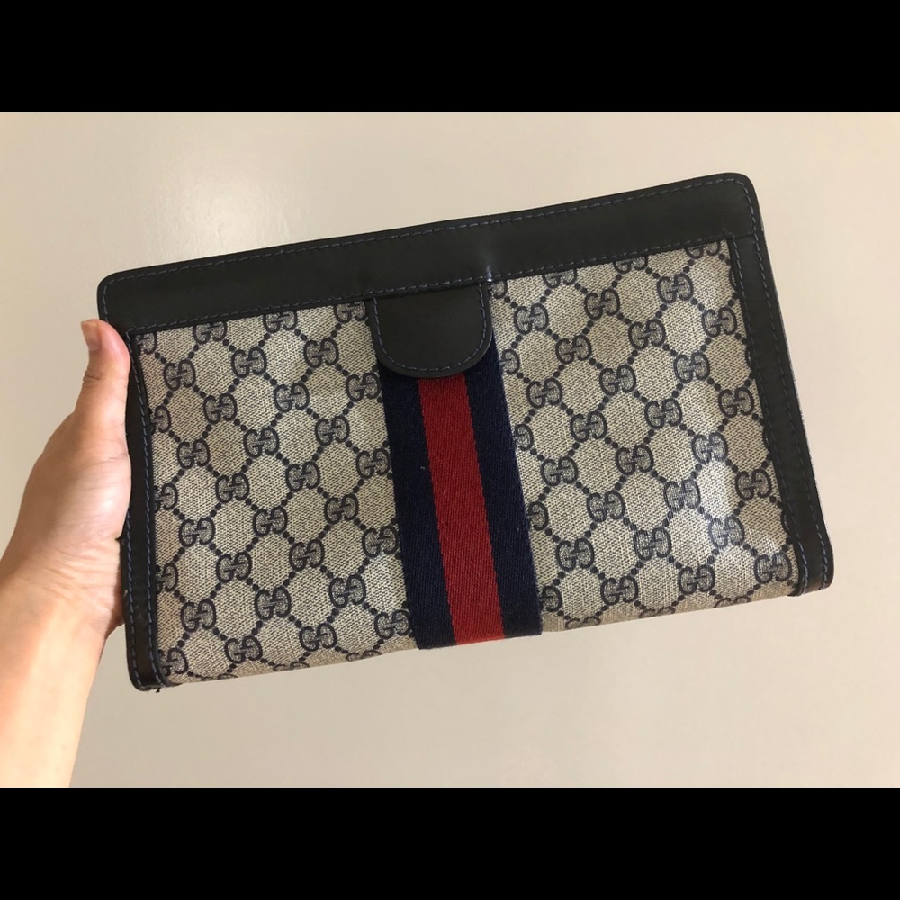 SOLD** Authentic GUCCI Supreme Pouch/Case